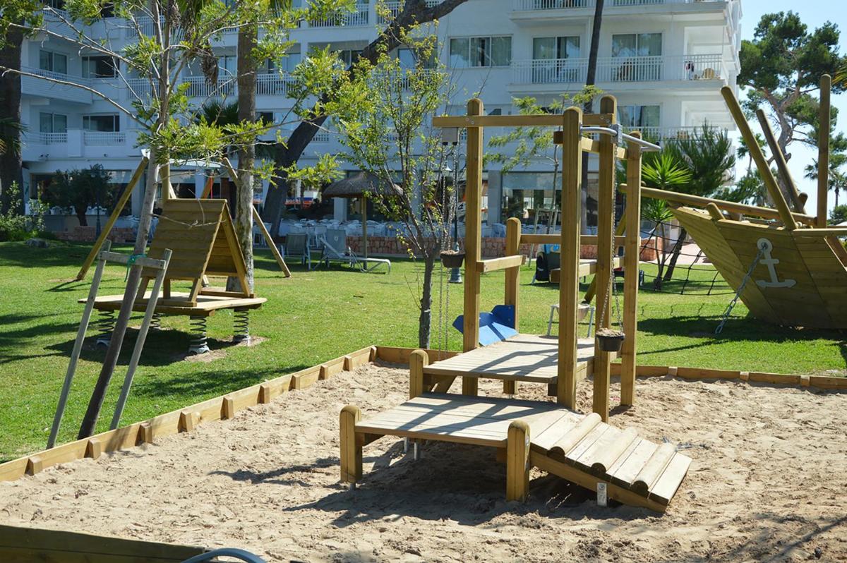 Zona de juegos infantil en Playa Esperanza Resort Affiliated by Meliá