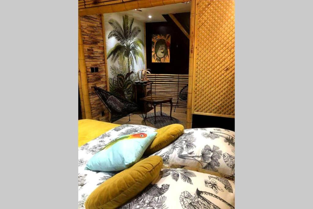 Appartement cosy avec baignoire balnéo - Housity
