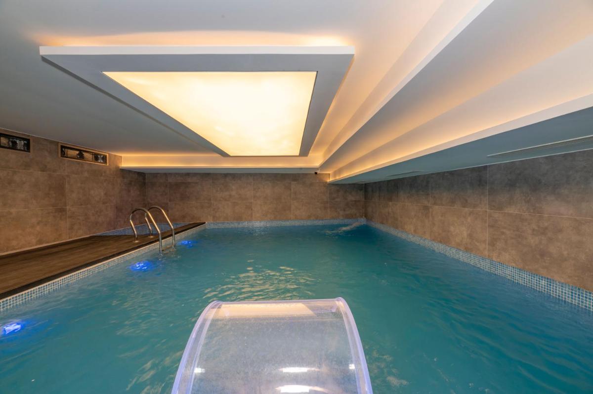 The Conforium Hotel Van - Housity