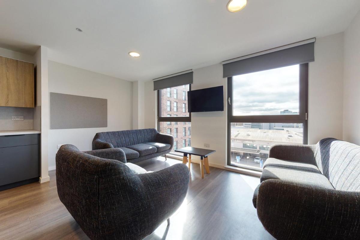Suitetrails - Private Bedrooms with Shared Kitchen, Studios and Apartments at Canvas Glasgow near the City Centre for Students Only