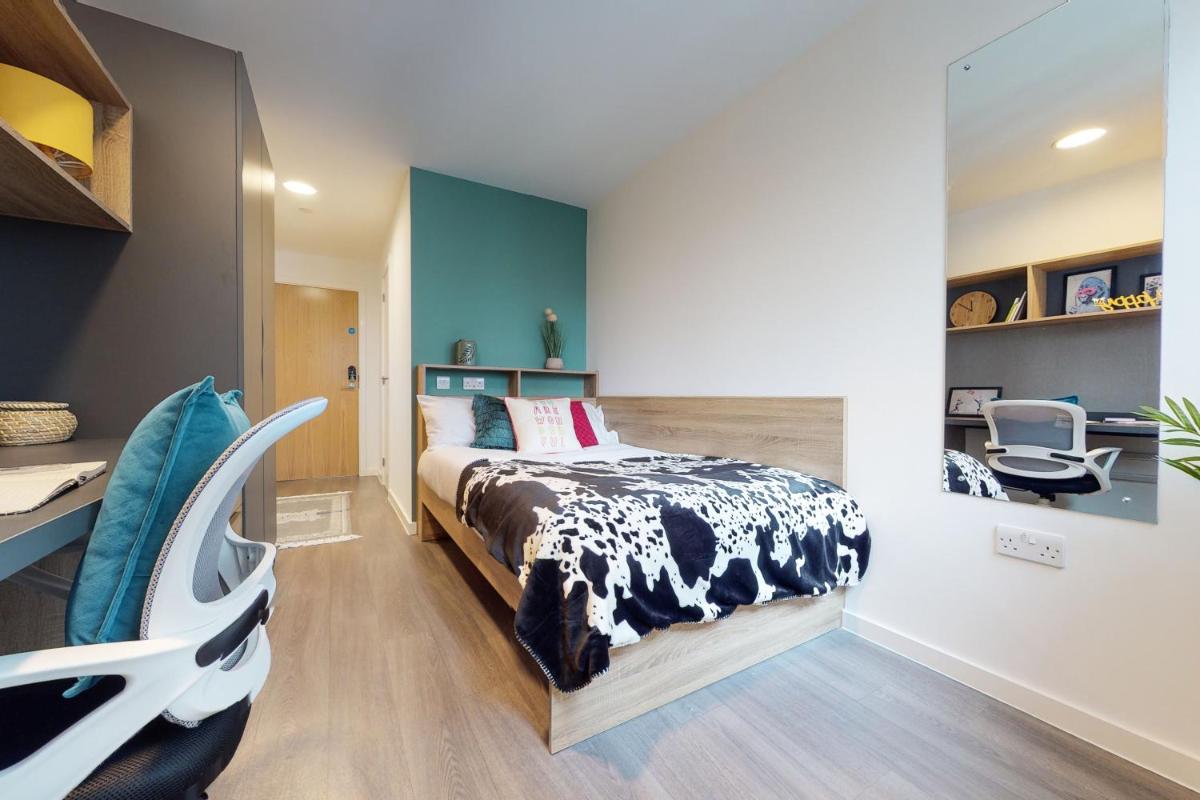 Studios and Cozy Ensuites with Shared Kitchen at Canvas Wembley - Housity
