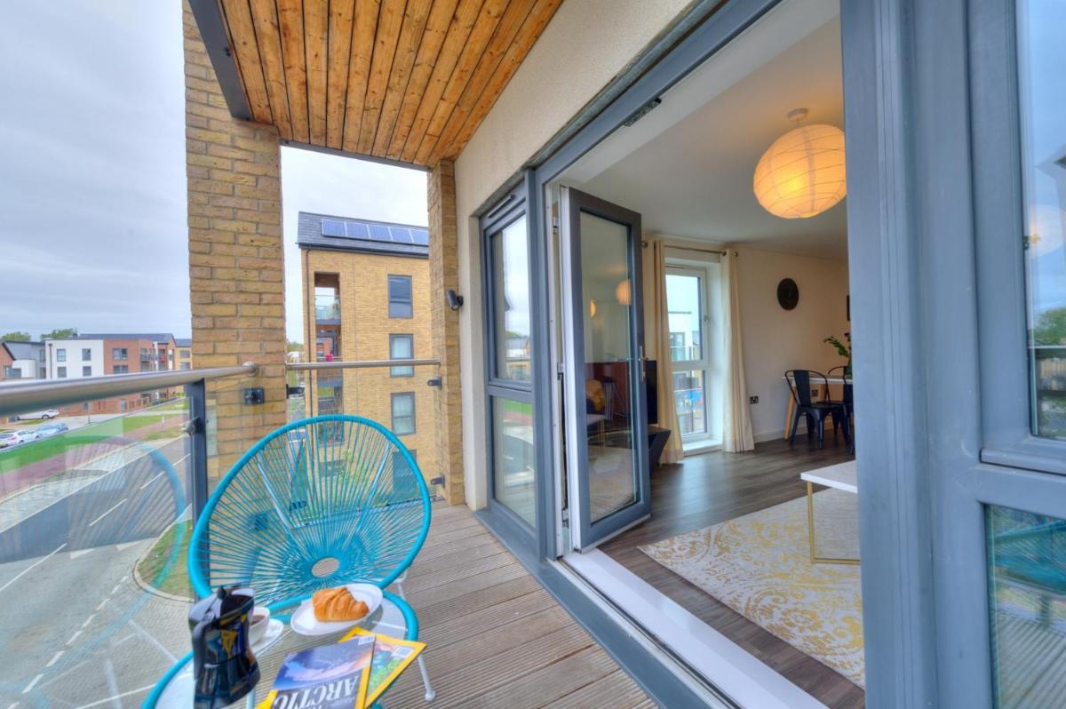 Executive Oakgrove Apartment by PAY AS U STAY - Housity