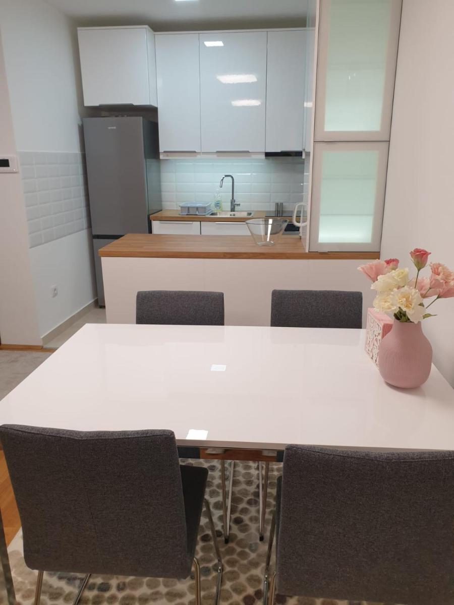 Apartman 33 FREE PRIVATE GARAGE - Housity