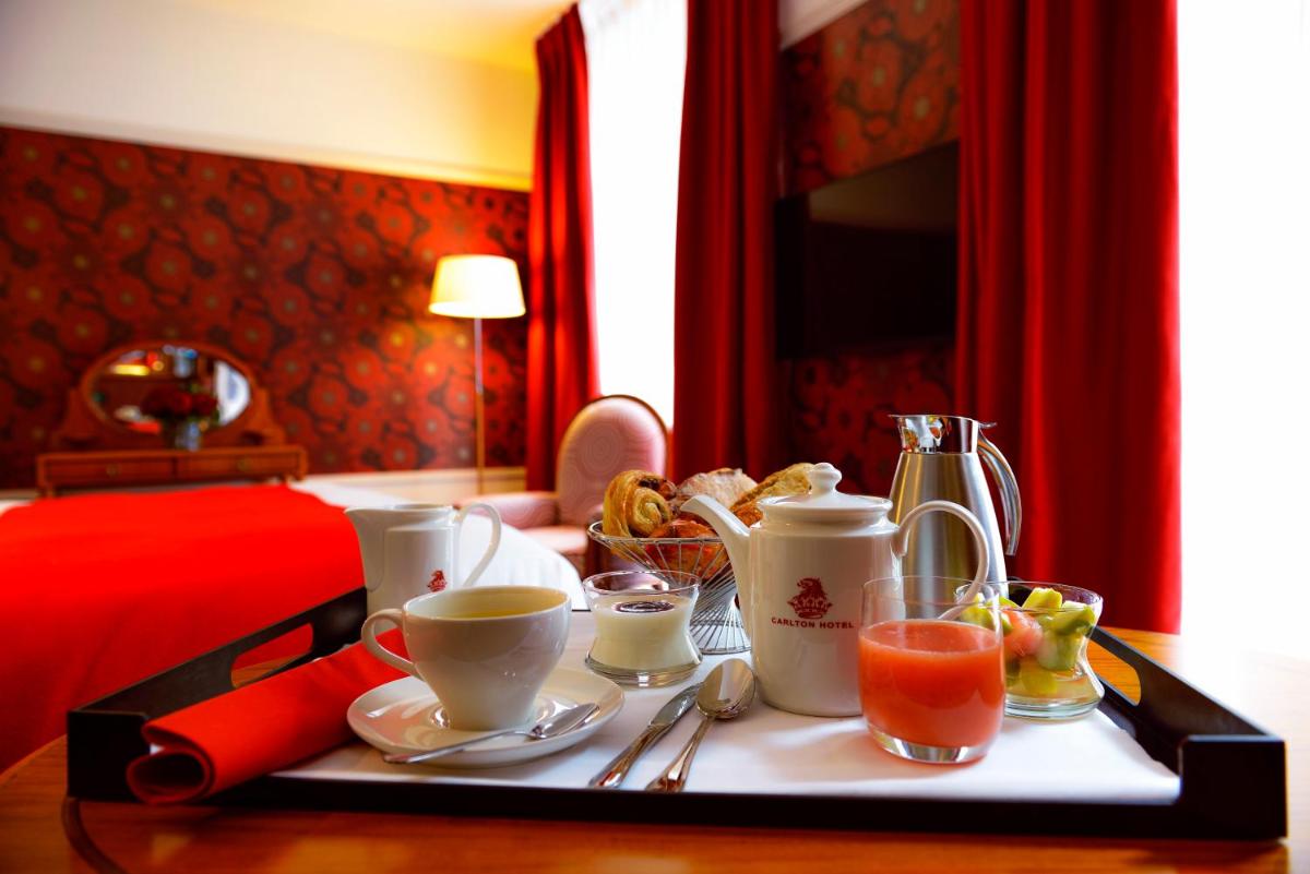 Nourriture dans l'hôtel ou à proximité