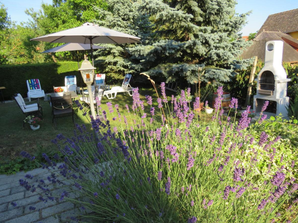 ART INN APARTMANHÁZ BALATON-GYENESDIÁS - Housity
