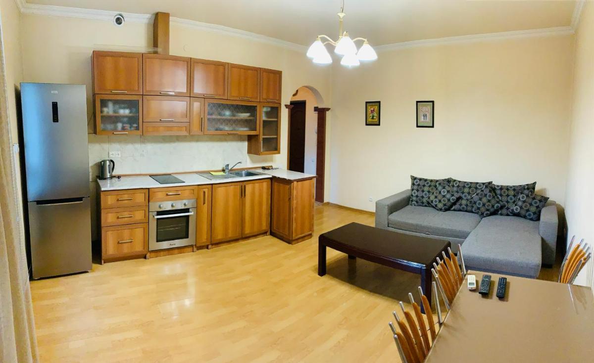 Suitetrails - City Center Apartment on Sayat Nova street
