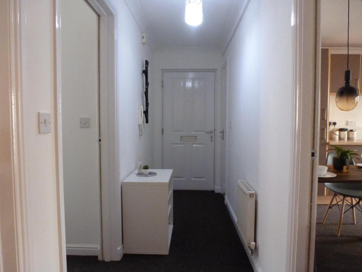 Sun Gardens Luxe 2 Bed 2 Bath Apartment - Hizvo