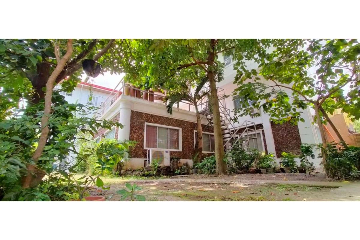 OYO 799 Ddd Habitat Iloilo - Housity