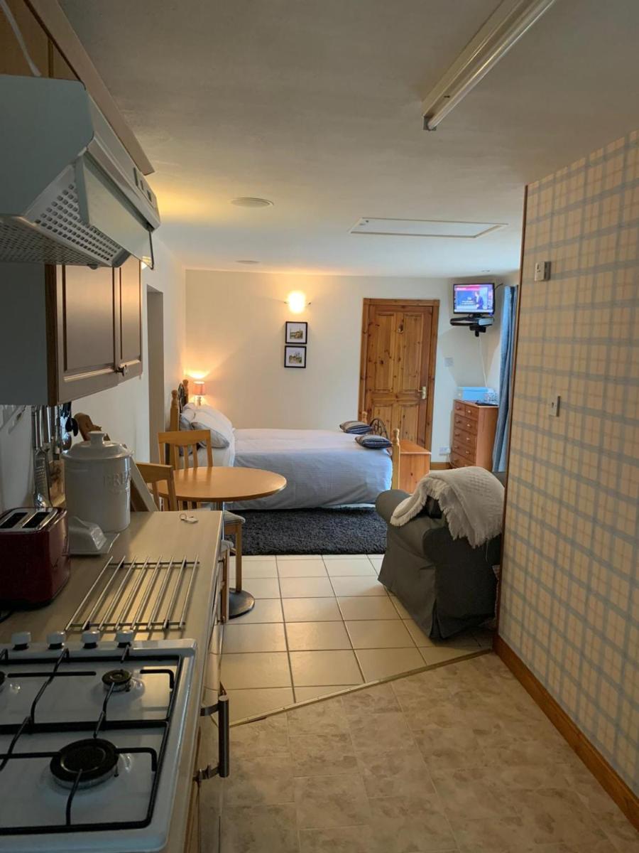 Whitestone Cottage - Housity