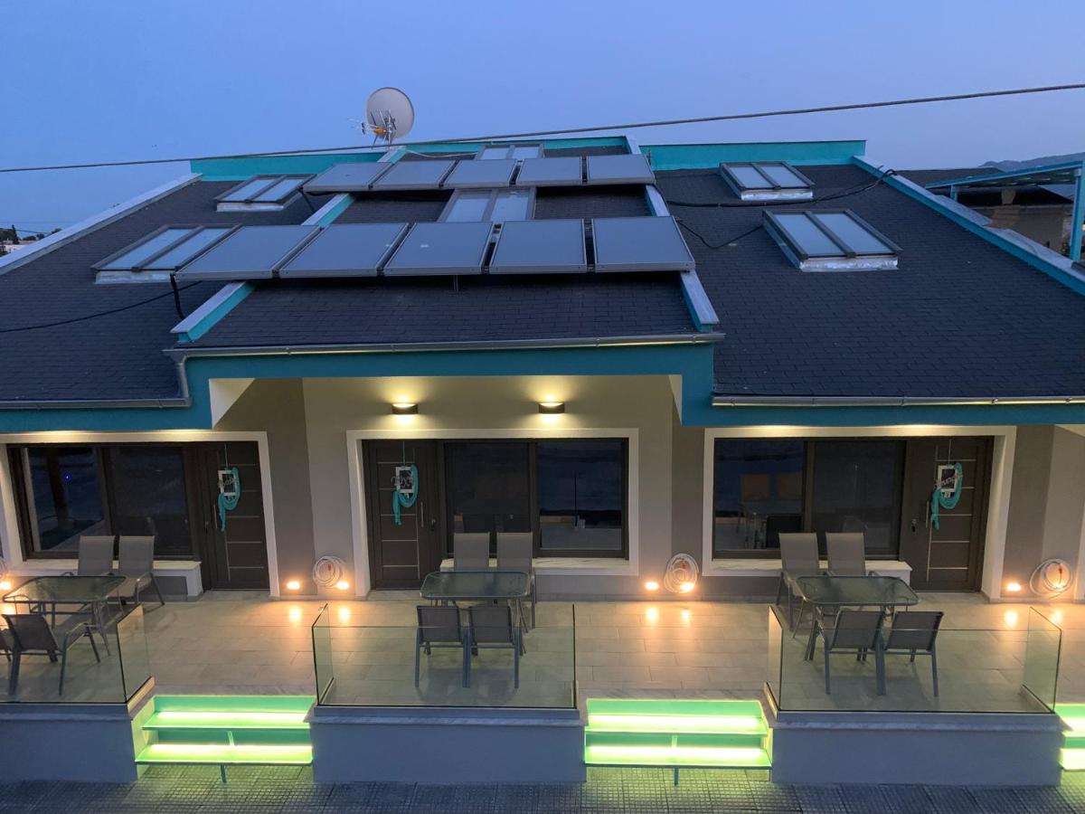 STREET 90 LuX APARTS - Housity