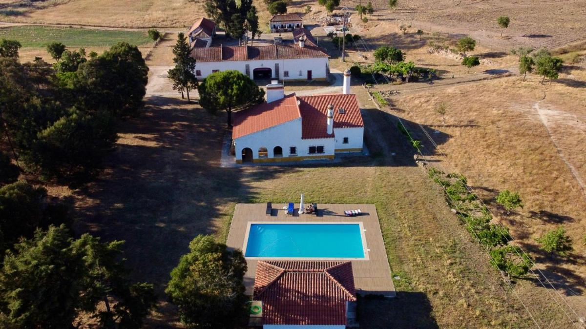 Cork Hills Farmhouse - Housity