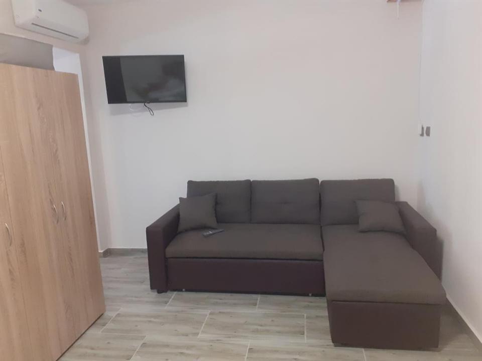 Angela Apartments & Studio - Housity