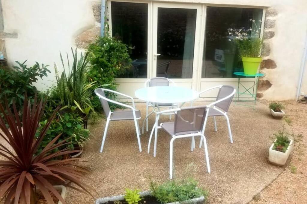 Petit gîte ou chambre d'hôtes 2/4 personnes - Housity
