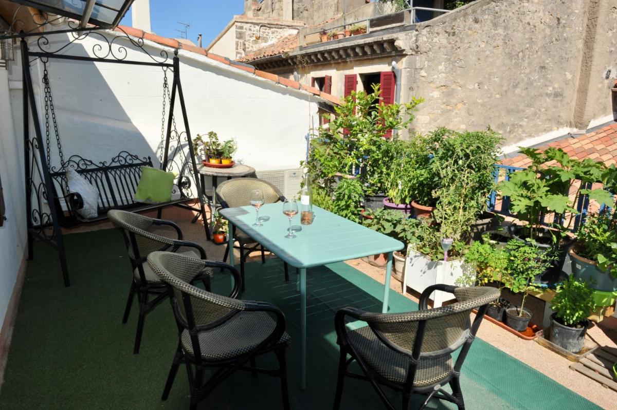 Loft Apartment , La Terrasse Centre Ville d'Arles, - Housity