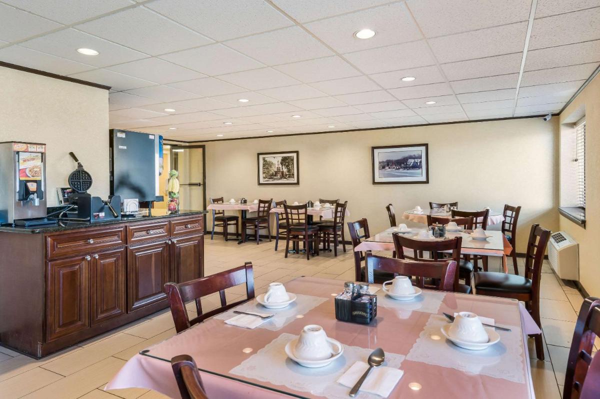 Econo Lodge Quakertown - Housity