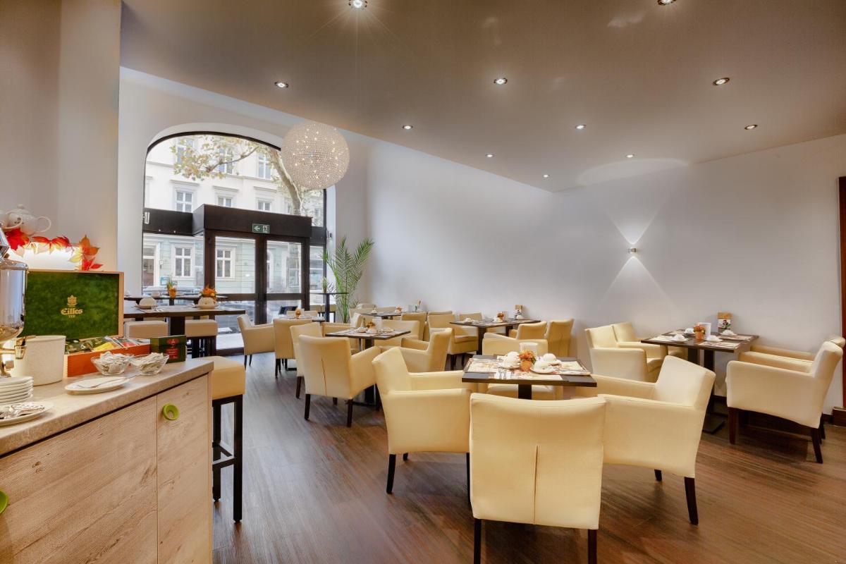 Hotel National - Hizvo