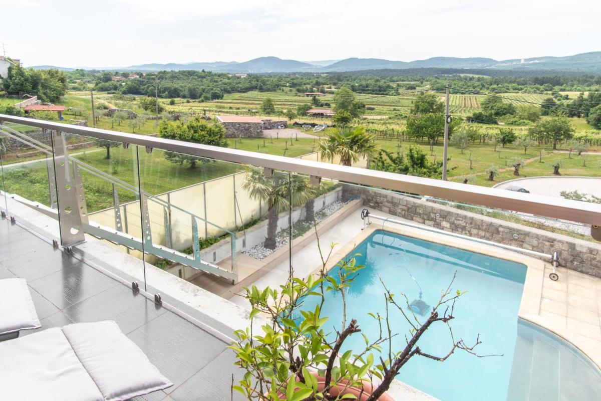 Apartment THE VIEW HerMes arT - Housity