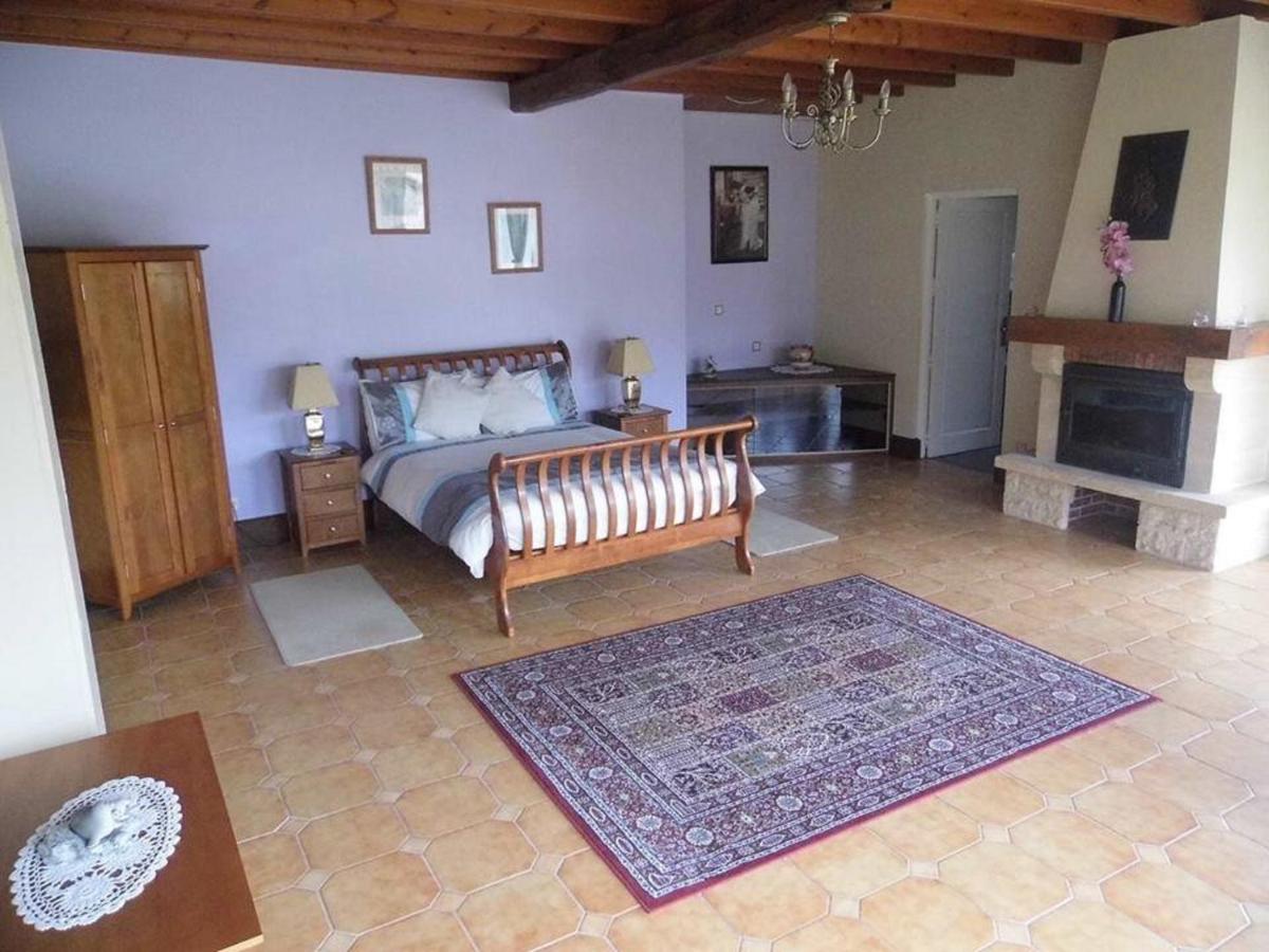 Holiday Gites in Dordogne are two charming, spacious gites offering privacy and tranquillity for that perfect get away holiday - Housity