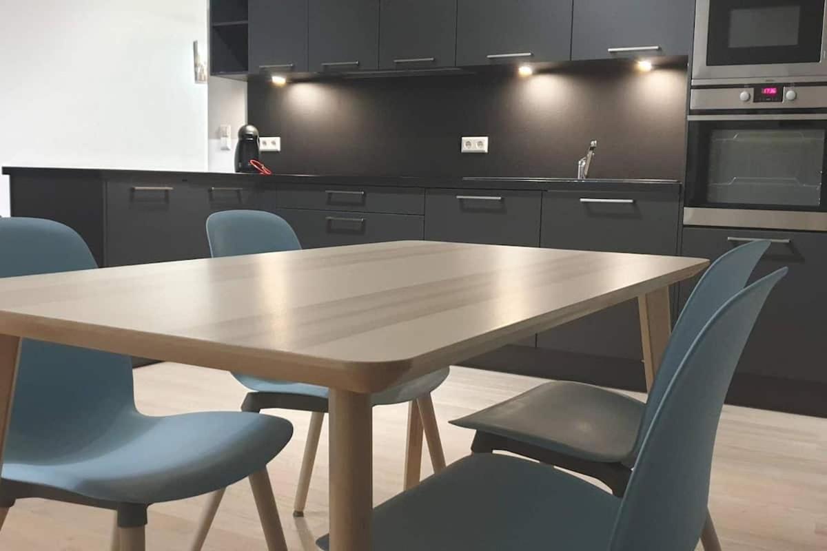 Modern 3 beds (90 m2) in convenient location in City center - Housity