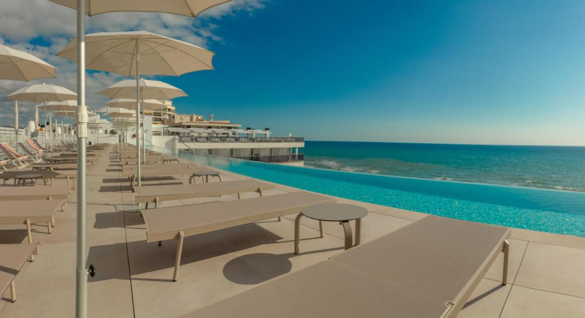 Piscina en o cerca de RH Bayren Hotel & Spa 4* Sup