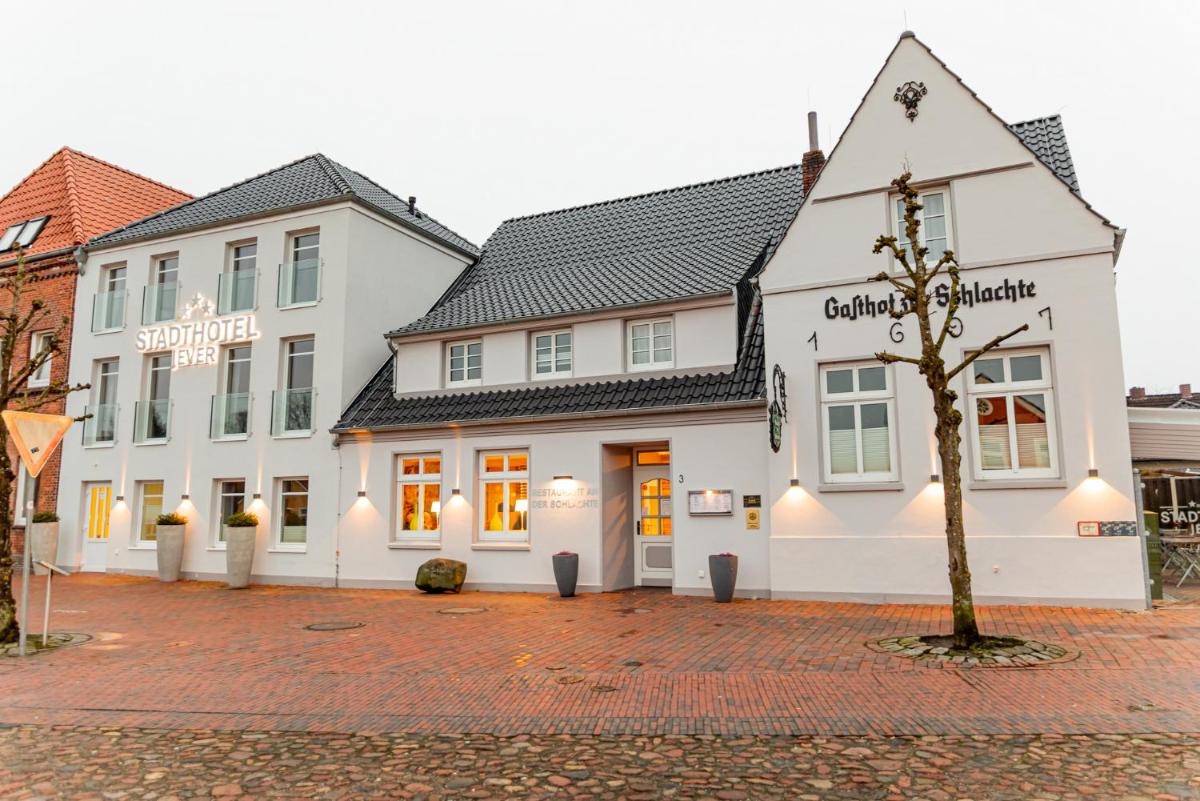 Stadthotel Jever - Housity