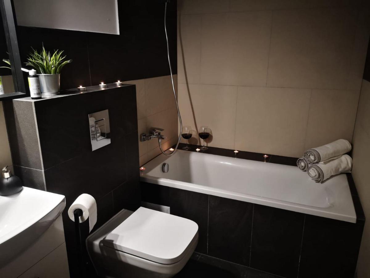 Apartamenty LENA 3 - Housity
