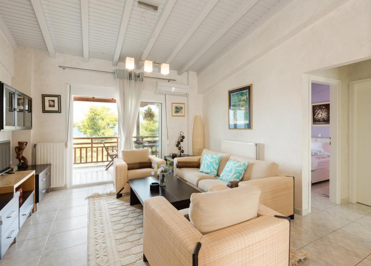 Elegant Apartment with Sea View in Neos Marmaras | 93 sqm - Housity