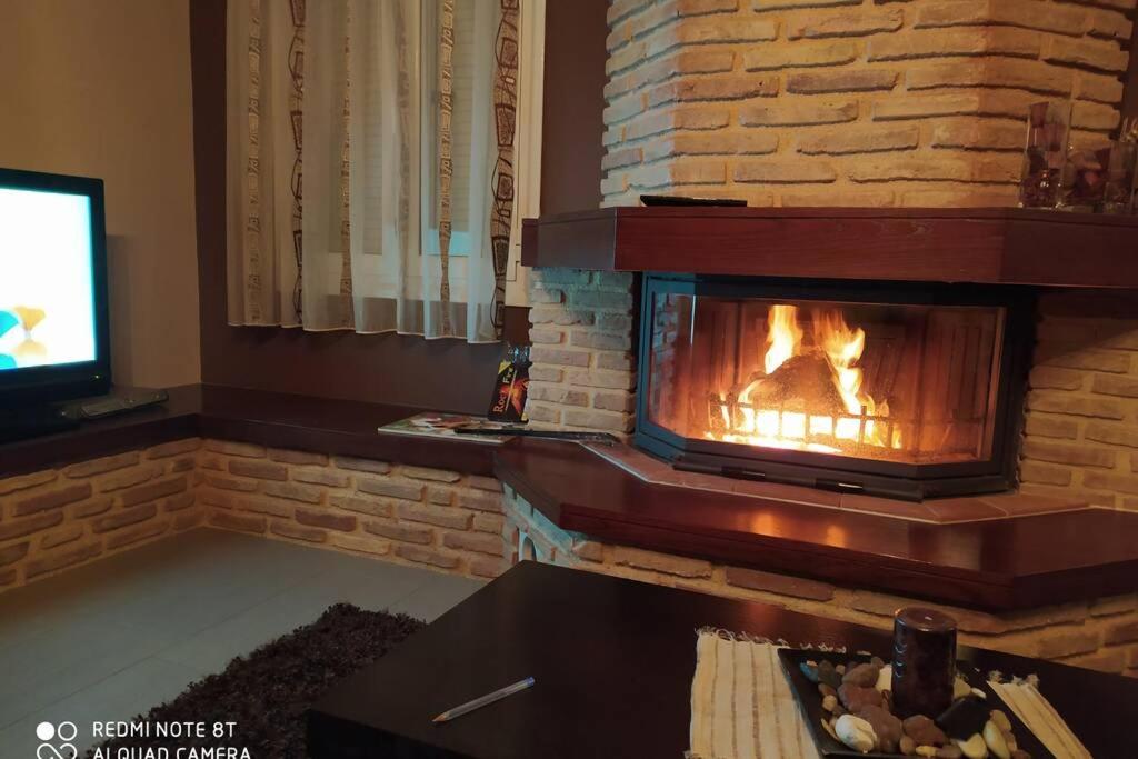 Luxury Villa with swimming pool - Housity