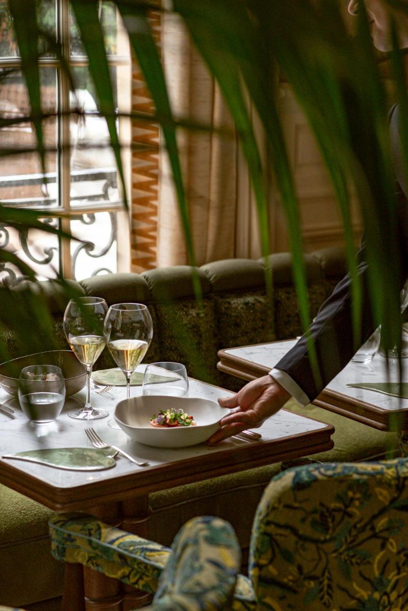 Boissons dans l'établissement Saint James Paris