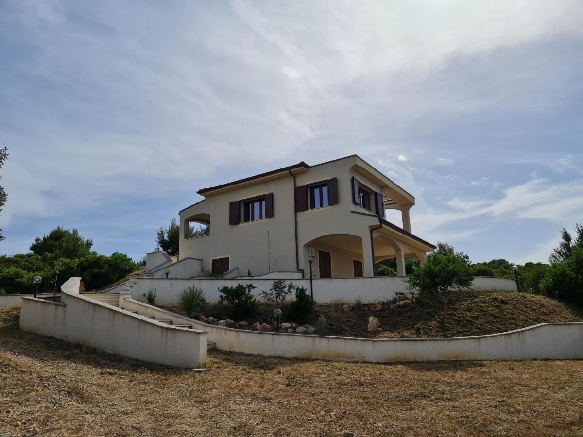 Alghero - House with Panoramic View immersed in full nature - Housity