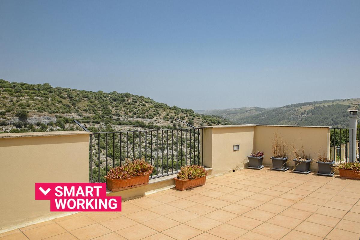 Ibla Apartments with Terrace by Wonderful Italy - Hizvo