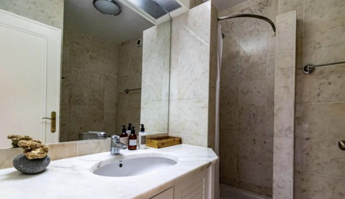 Farol House - Housity