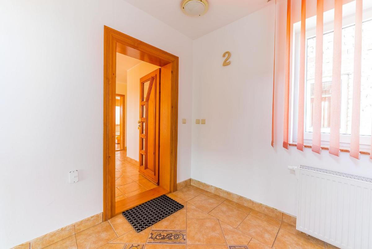 Amber House - Housity