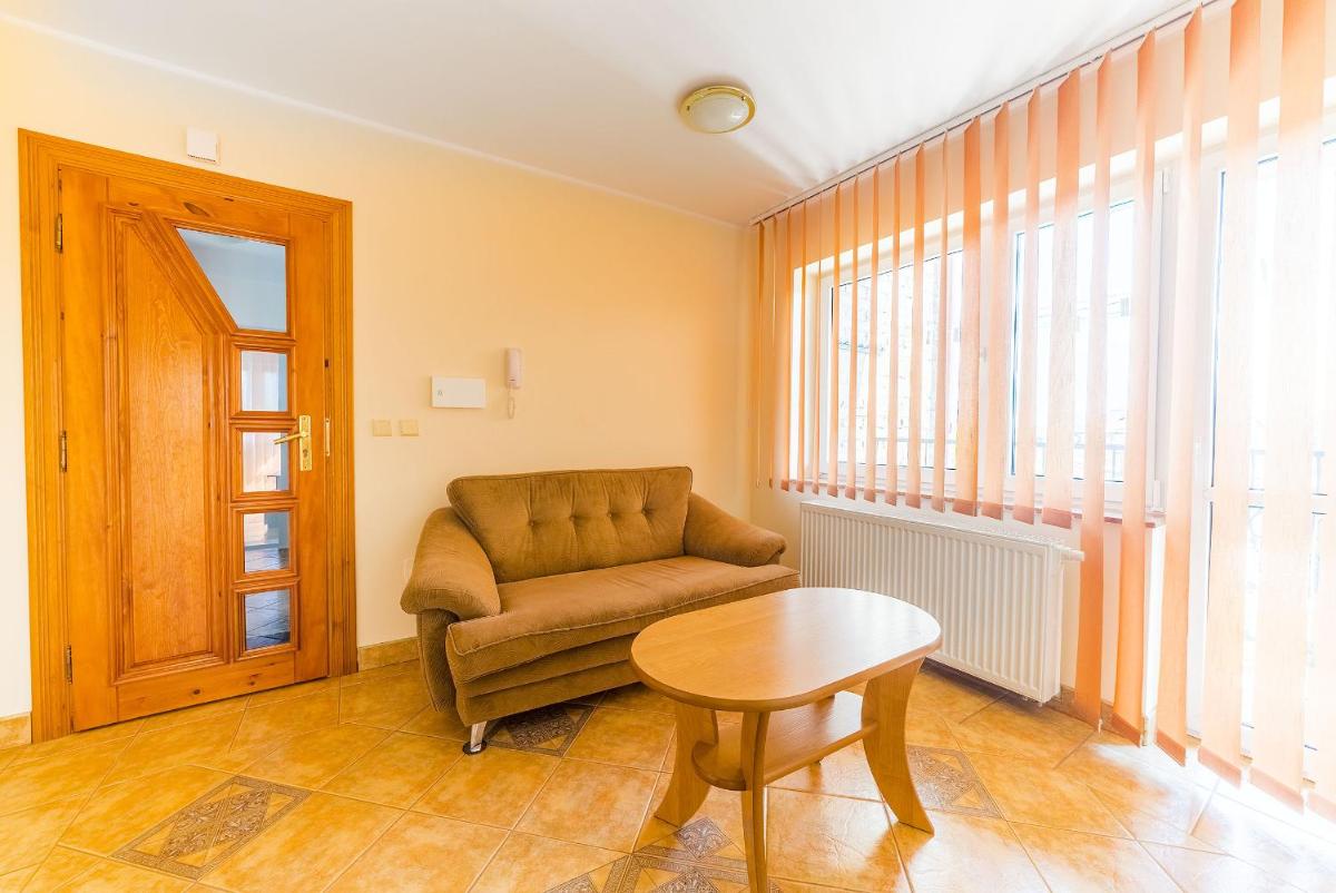 Amber House - Housity