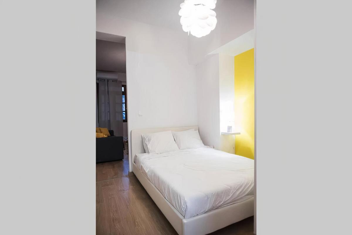 Yellow Geranium - Housity