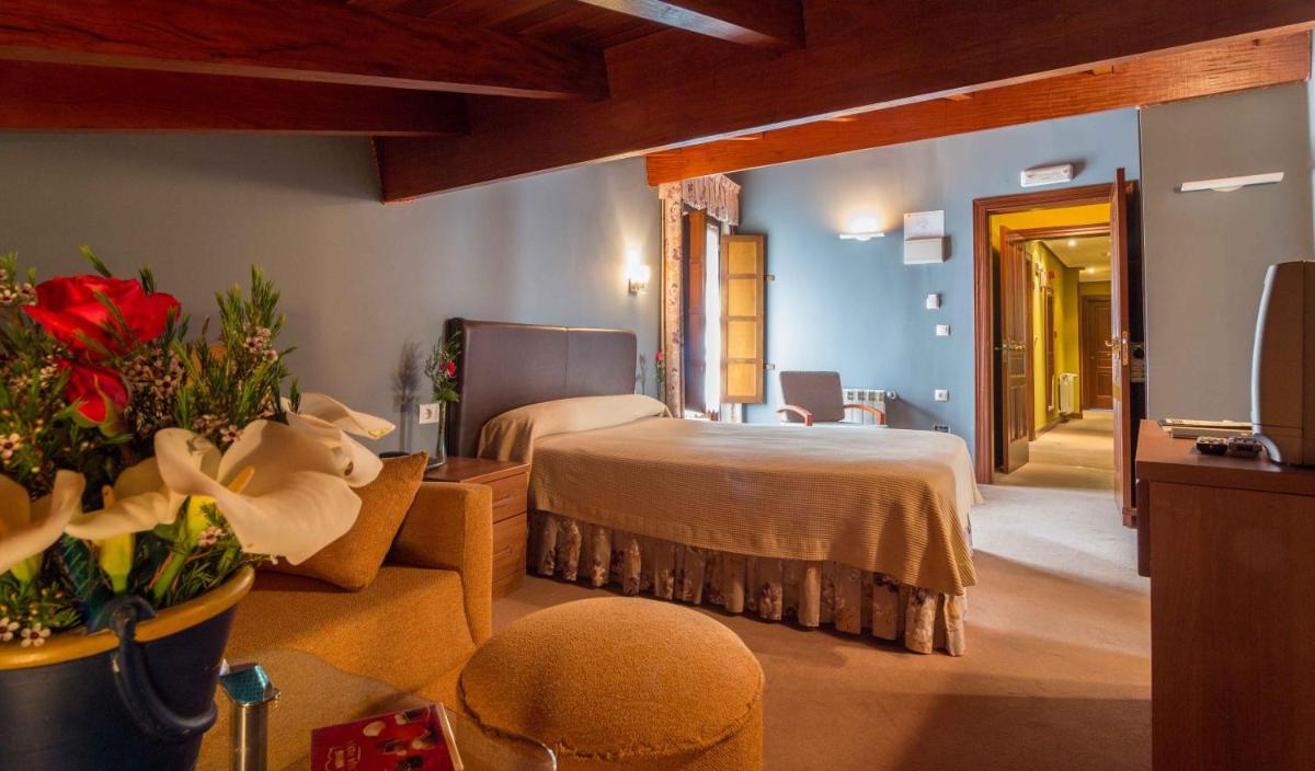 Gran Hotel Rural Cela - Housity