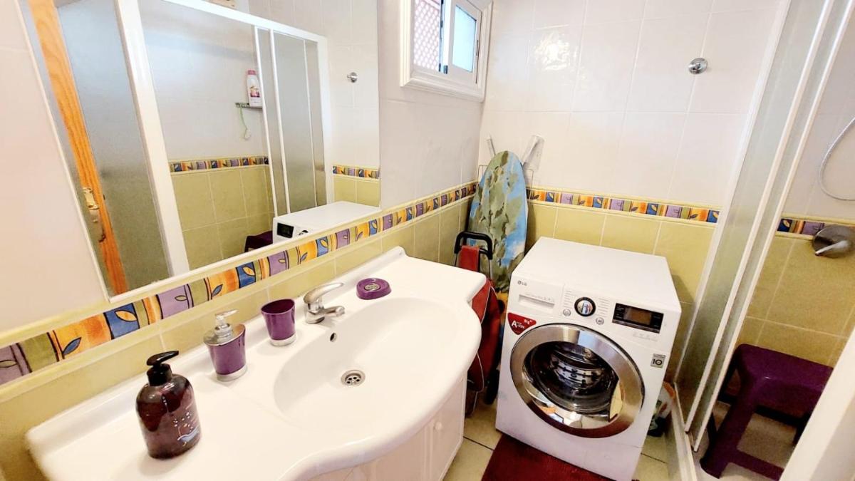 FIRST LINE Los Geranios Ocean View Apartment Air Conditioned 50 m from La Pinta beach - Hizvo