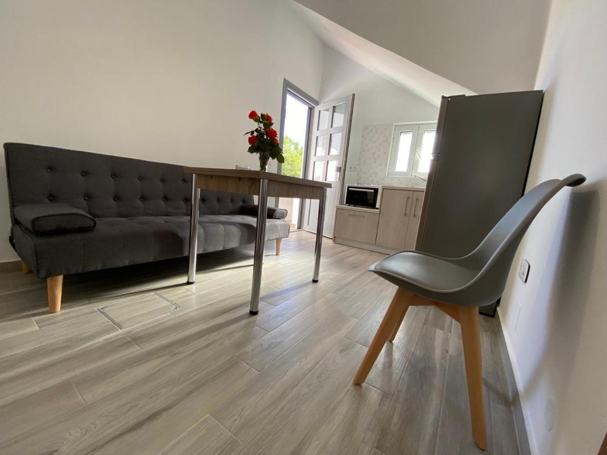 Ninemia Apartment - Housity