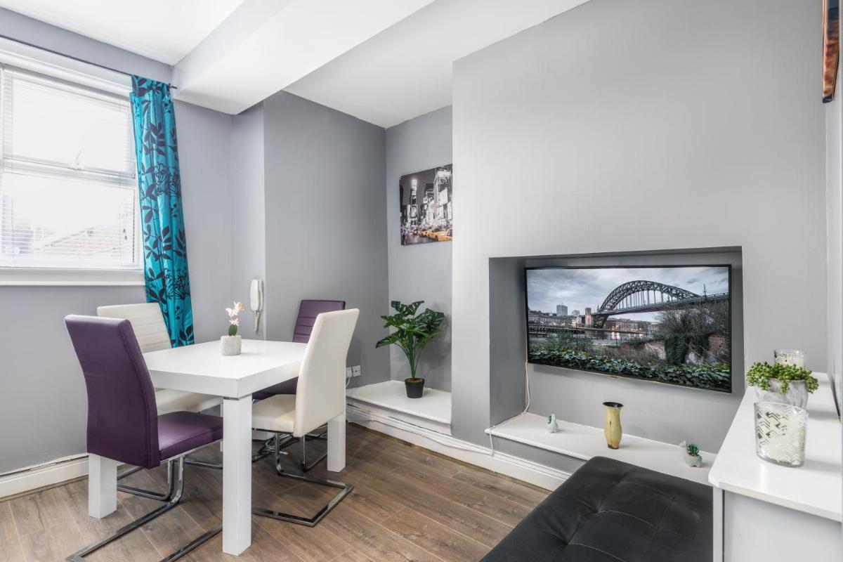 Sunderland City Centre Apartments free parking and Wi-Fi - Housity