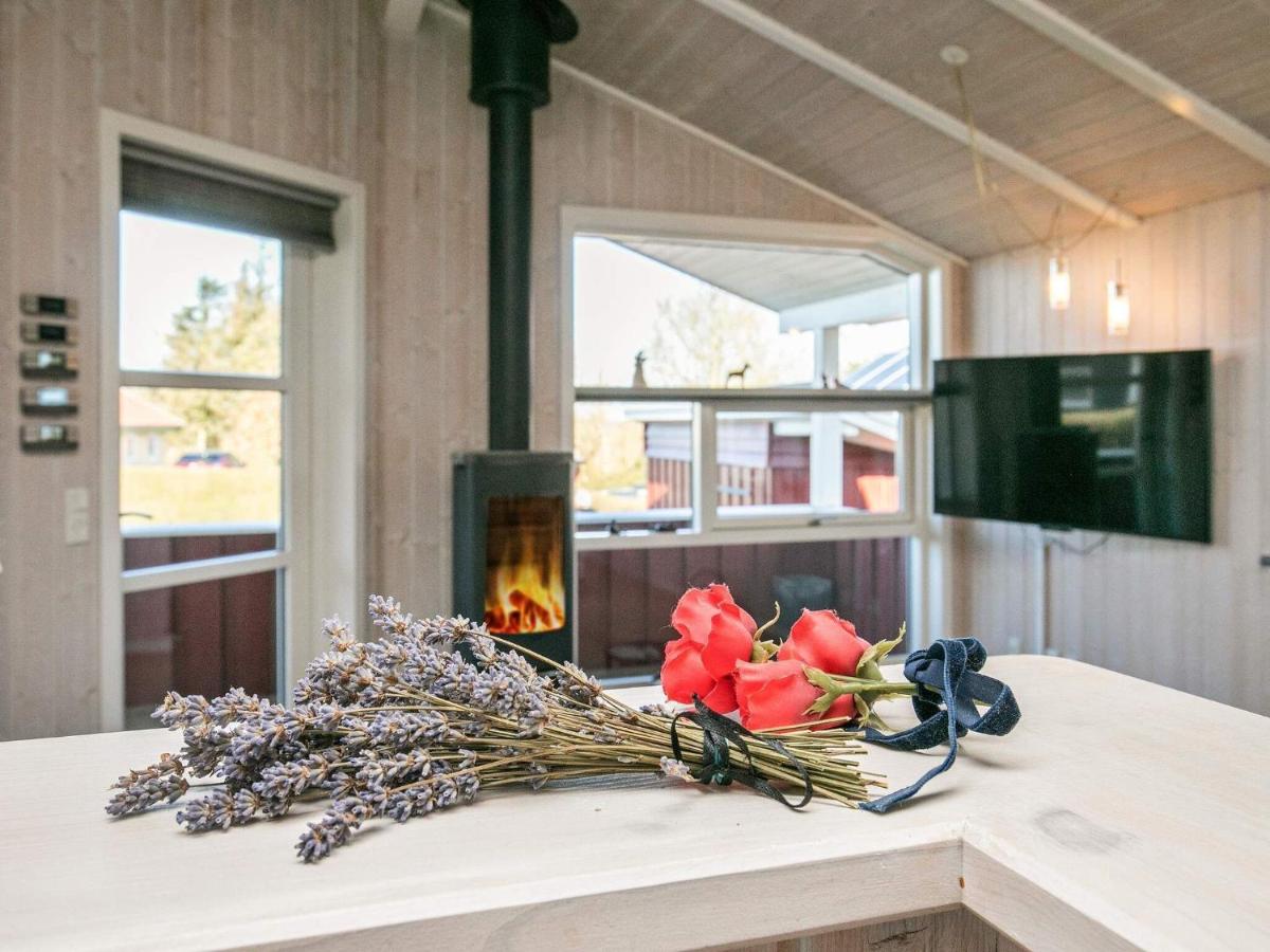Suitetrails - 5 person holiday home in Esbjerg V