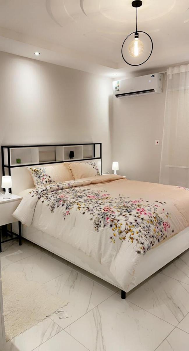 White apartment - Housity