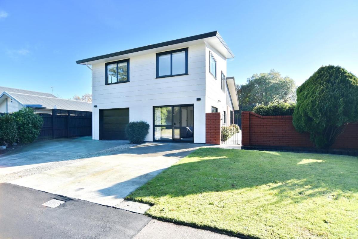 Lavandula 3 - Christchurch Holiday Homes - Housity