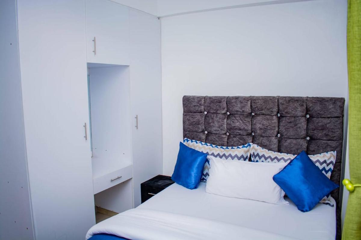 Lux Suites Nanyuki Business Apartment - Housity