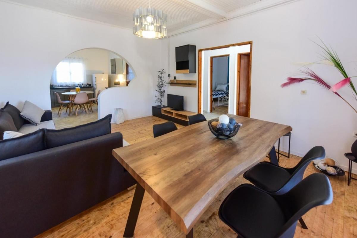 PYTHAGORIO MAGIC VIEw - Housity