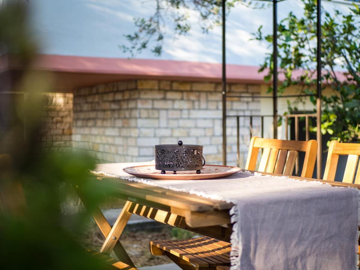 Costa's Garden House - Housity