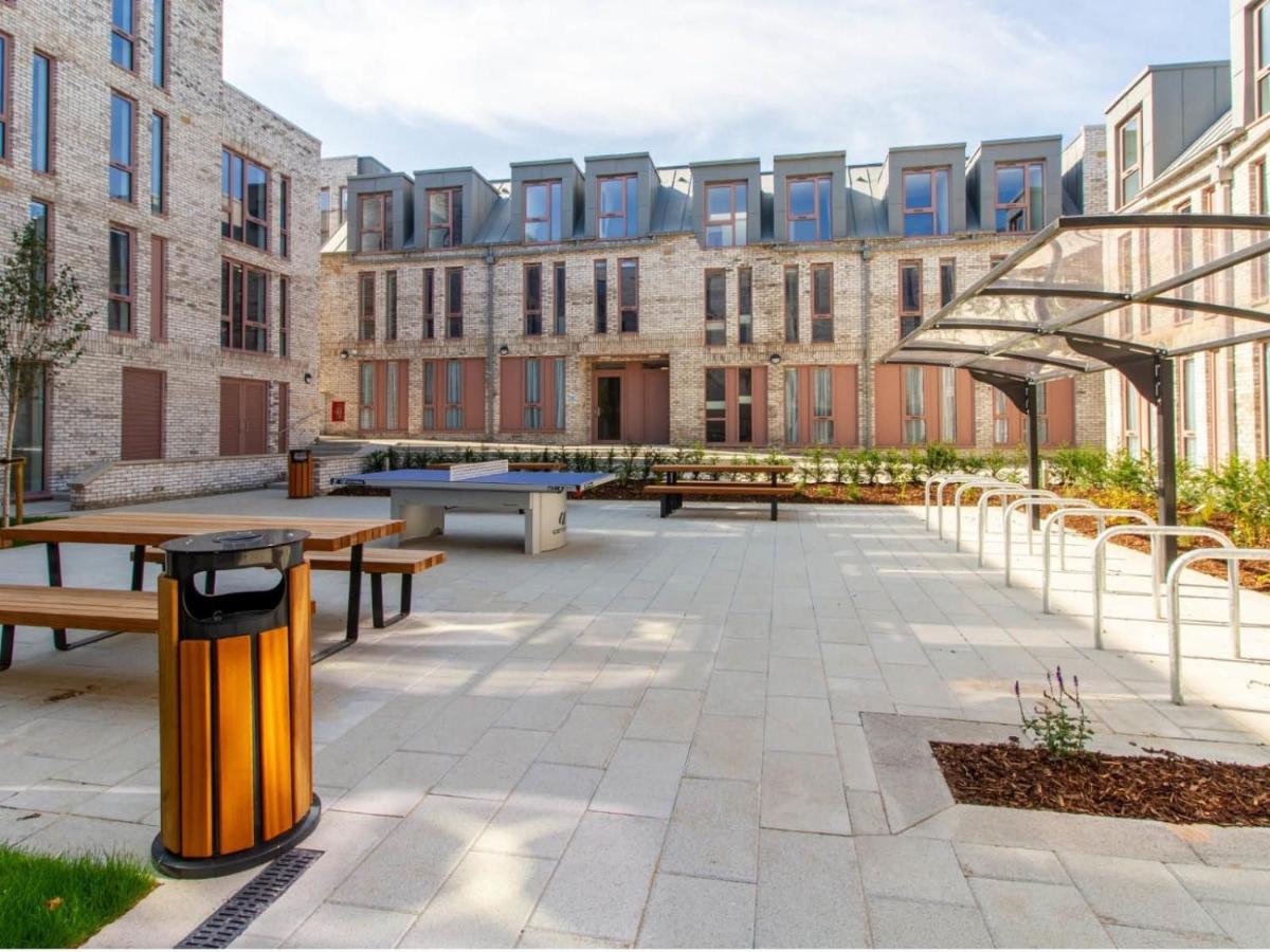 Private Ensuite Rooms and Studio Apartments located in the Heart of Canterbury - Housity
