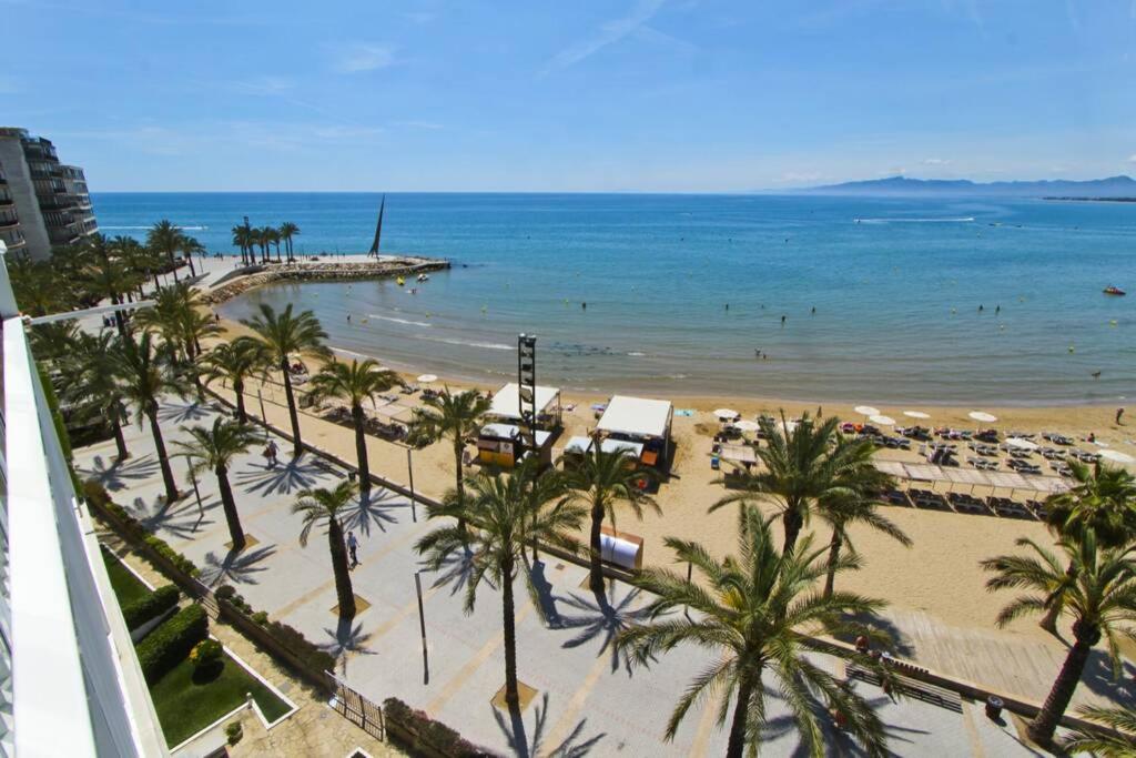 Primera linea de mar. Apartamento turístico Salou - Housity
