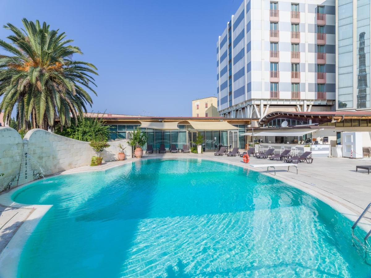 Grand Hotel Tiziano E Dei Congressi - Housity