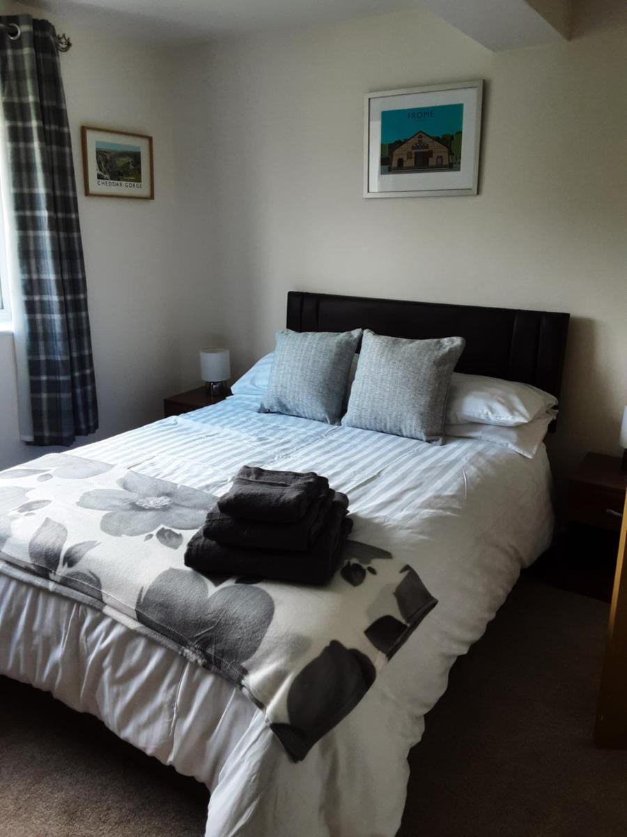 Snoozefrome - Housity