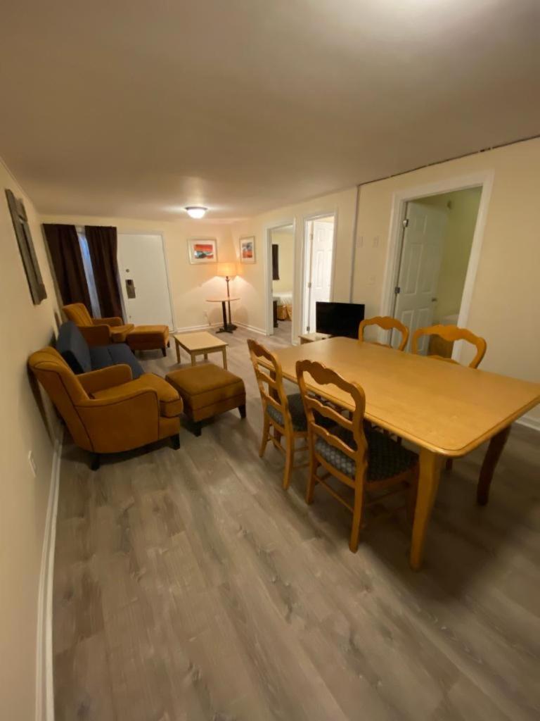 Oceanfront Twilight Surf Hotel - Housity